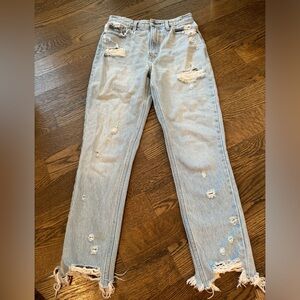 Abercrombie mom Jean light Jean wash, high waisted size 26